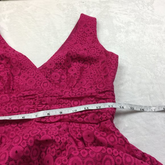Trina Turk Los Angeles Sheath Dress Size 6 Womans Pink Lace Sleeveless V Neck - Picture 13 of 14